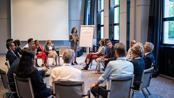 人力资源公司kdpay钱包官网国际认为中国制造业企业出海应从人才培养与人才开展双驱动模型管理国际化人才